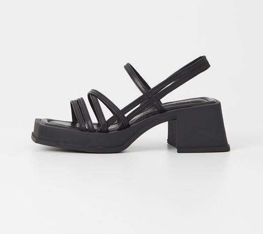 Hennie Heels in Black