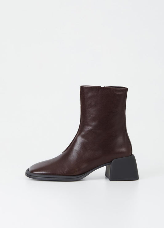 Ansie Ankle Boot in Chocolate