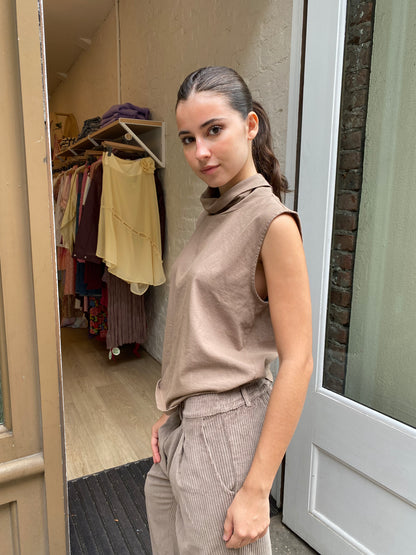 Jersey Sleeveless Turtleneck in Mushroom