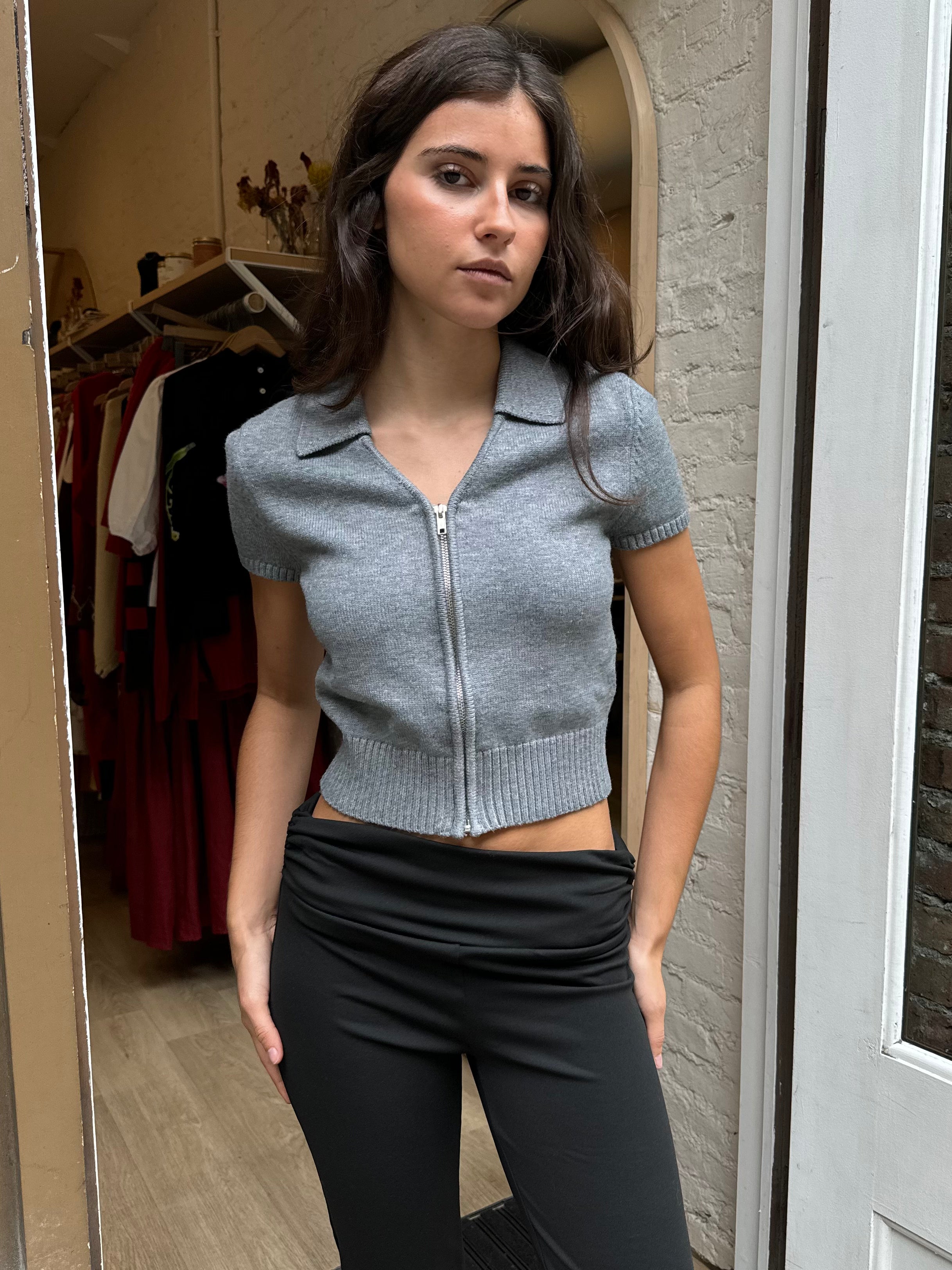 Calesia Zip-Up Top in Heather Grey