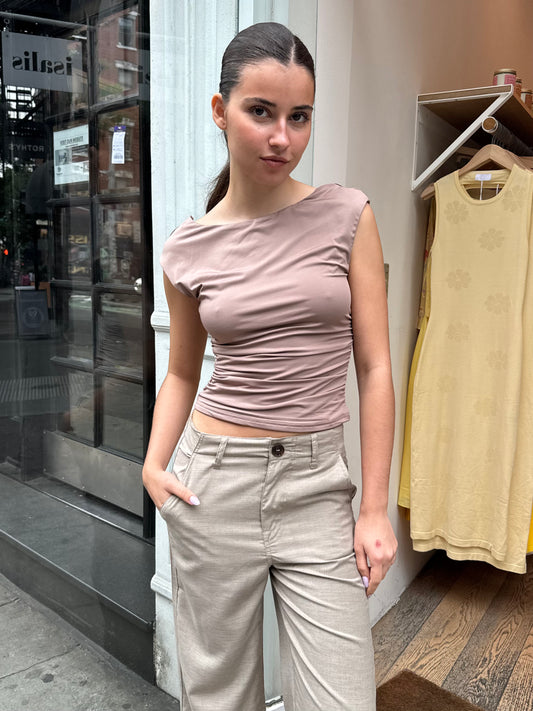 Quinlan Ruched Top in Mocha