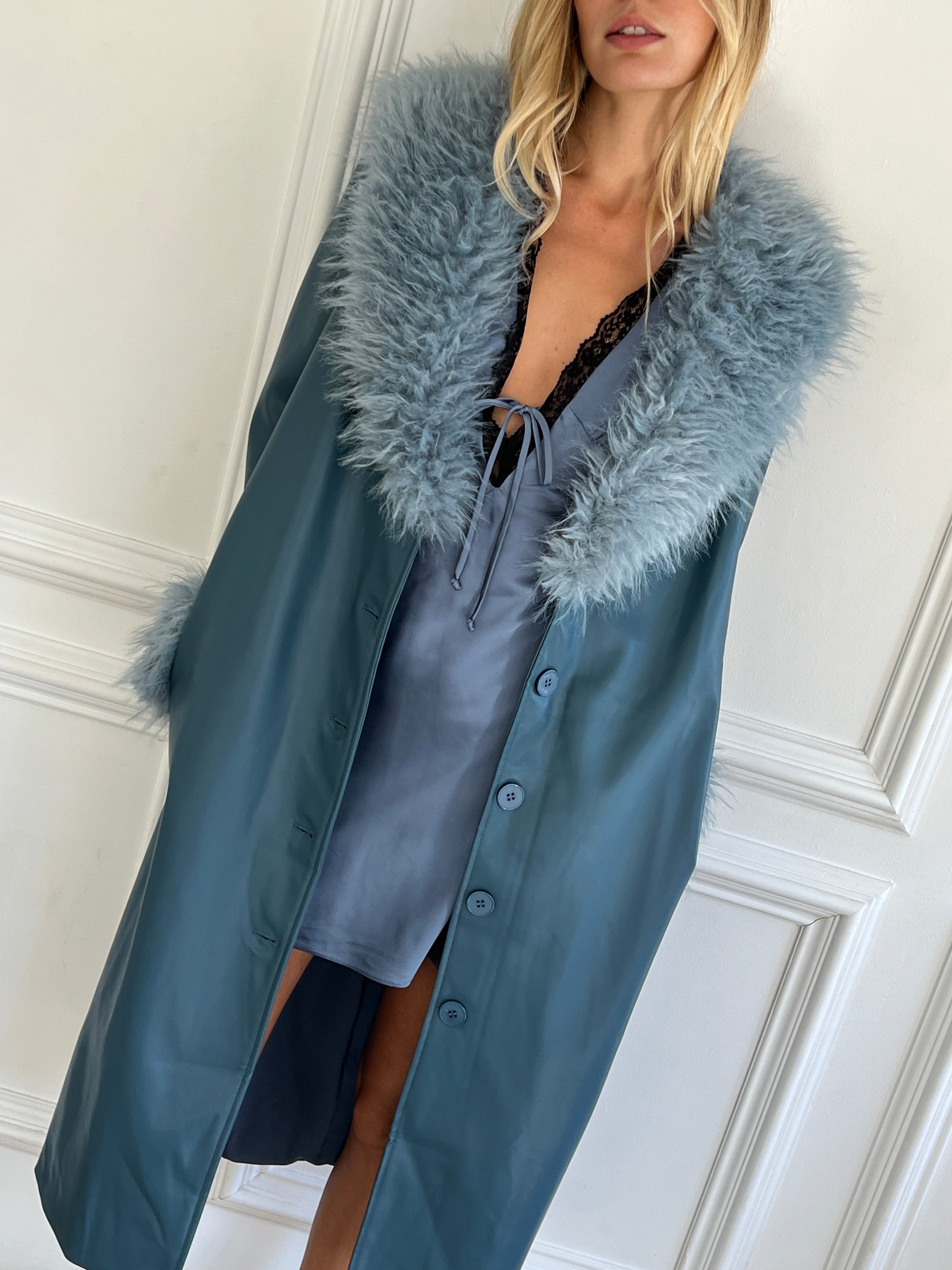 Jones Faux Fur Coat in Blue