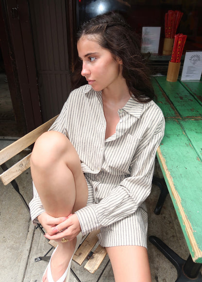 The Linen Stripe Relaxed Shirt in Stone Stripe