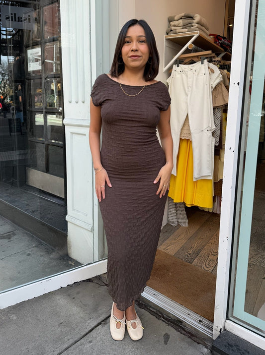 The Strapless Tie Back Midi Dress in Umber – Isalis