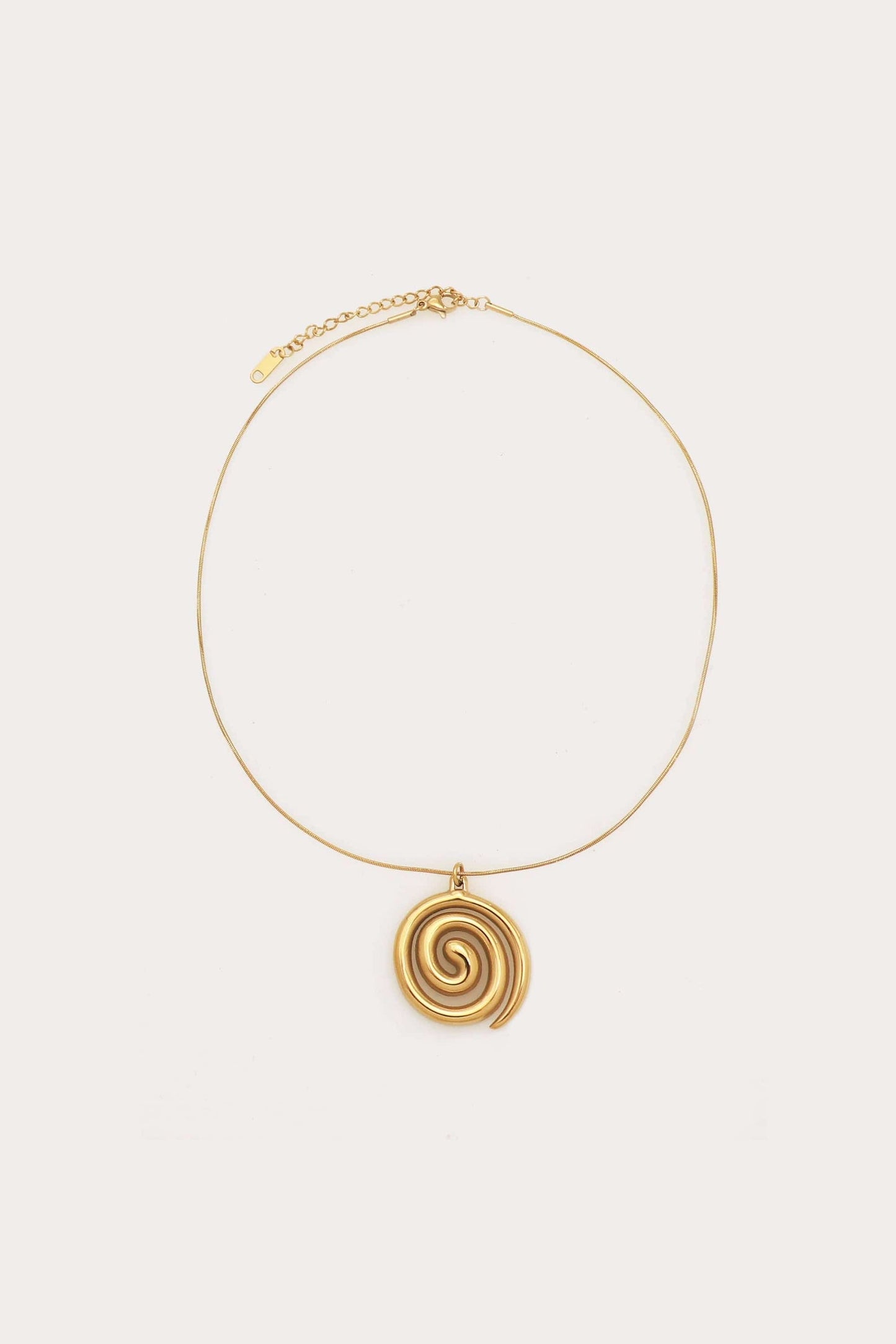 Swirl Chain Necklace in Gold